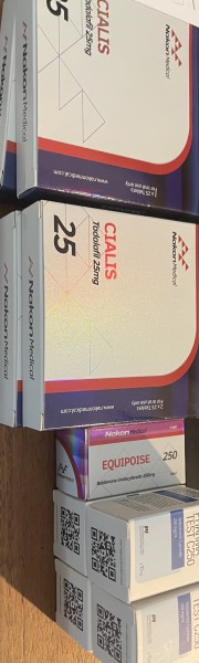 Here we have a freebie with my test cyp 250 and Cialis 25mg. I plan to review these items after I finish my Superdrol cycle. I should review in a month or so.